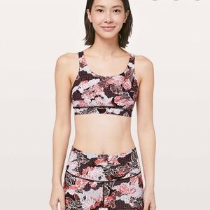 Lululemon Energy bra size 4 Lunar New Year